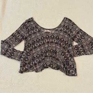 Hollister cropped and flowy long sleeve shirt